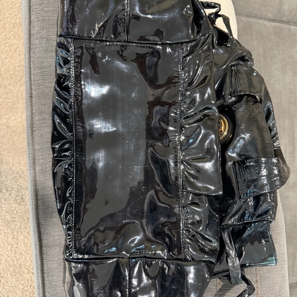 Gucci Black Patent Hysteria Handbag - Picture 14 of 14